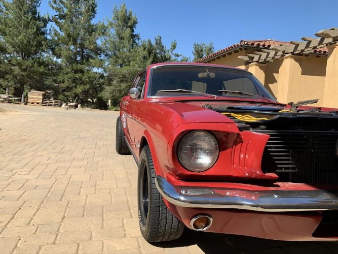 Ford-Mustang-1966-4