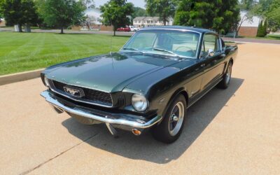 Ford Mustang 1966 --