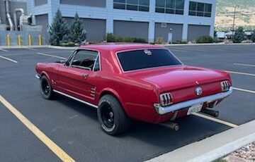 Ford-Mustang-1966-5