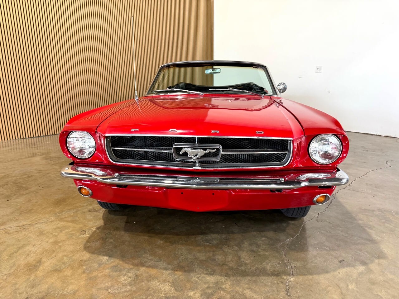 Ford-Mustang-1966-American-Muscle-Car-13