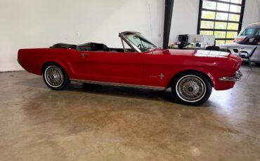 Ford-Mustang-1966-American-Muscle-Car-17