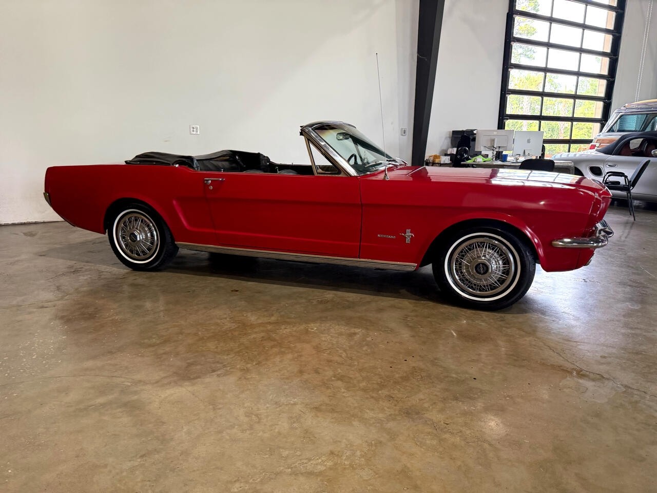 Ford-Mustang-1966-American-Muscle-Car-17