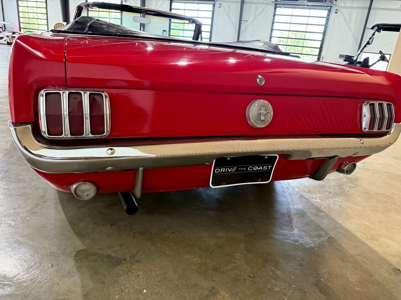 Ford-Mustang-1966-American-Muscle-Car-24