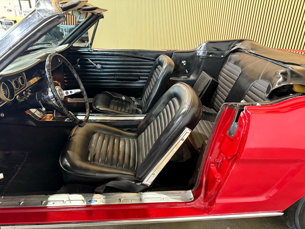 Ford-Mustang-1966-American-Muscle-Car-29