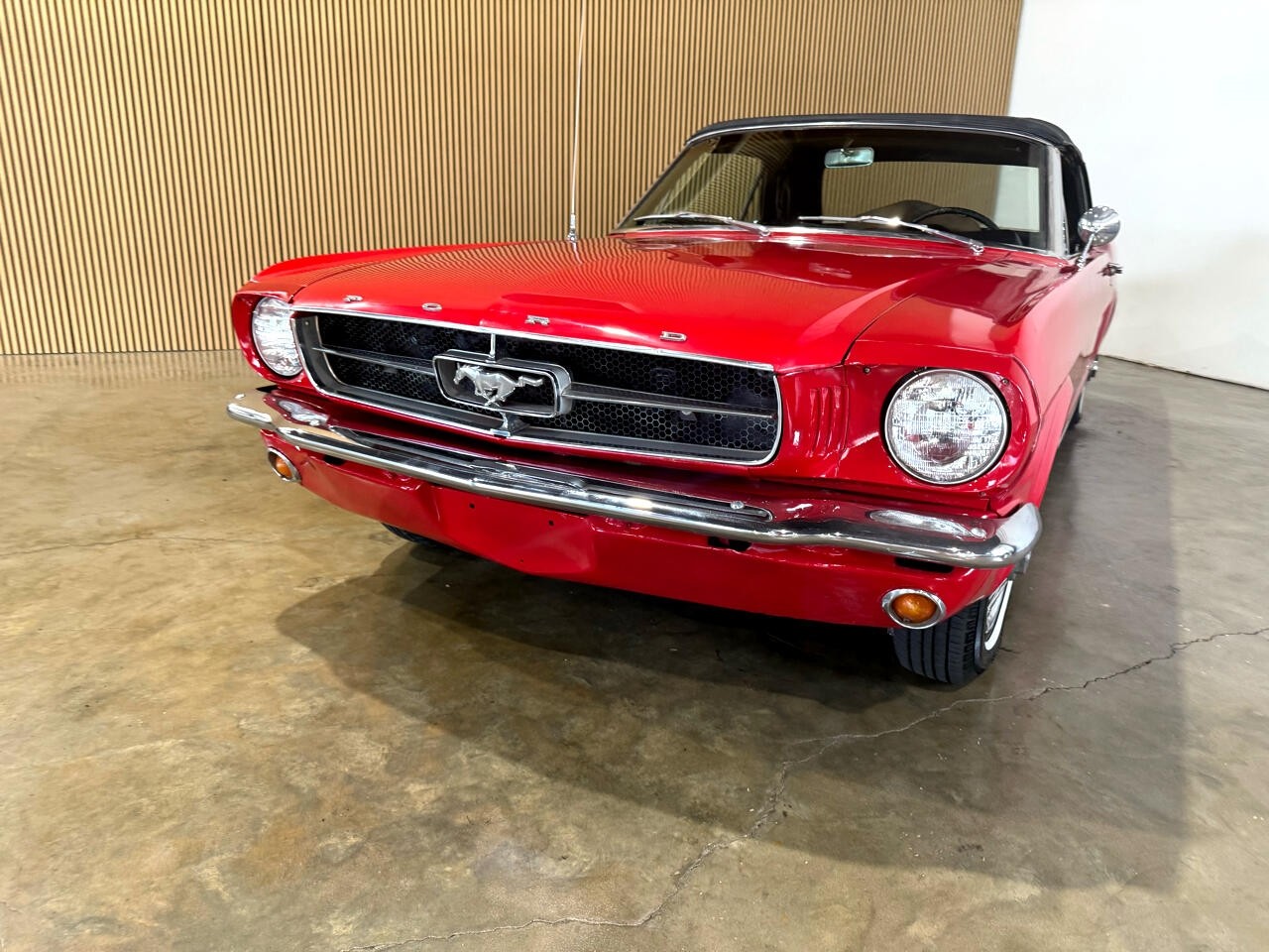 Ford-Mustang-1966-American-Muscle-Car-3