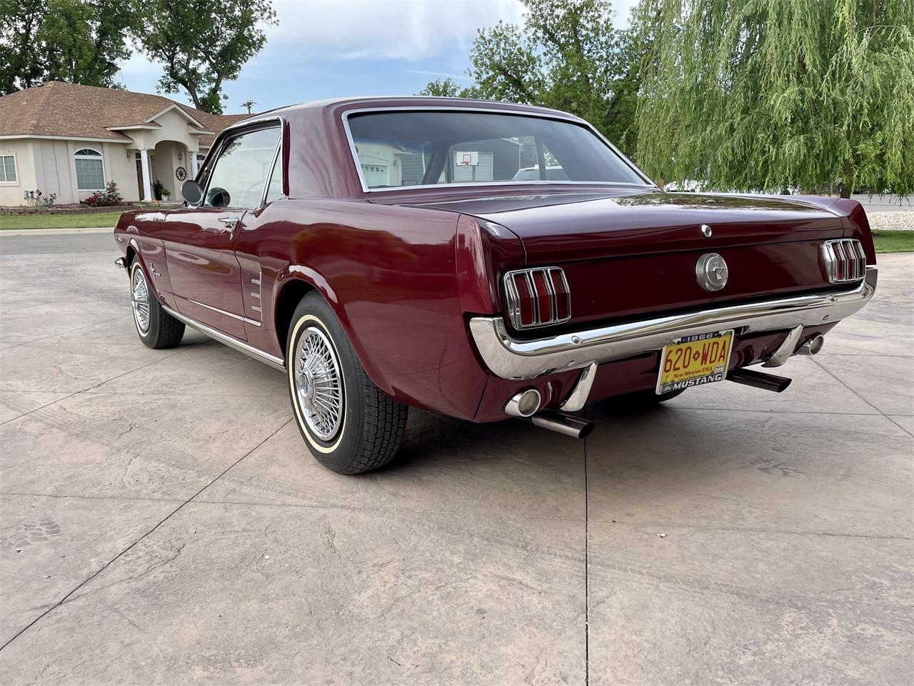Ford-Mustang-1966-Burgundy-Burgundy-1