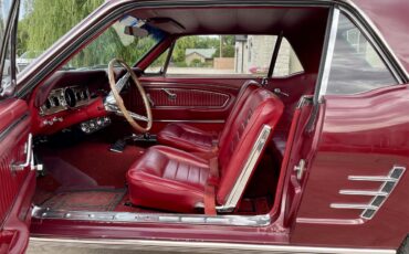Ford-Mustang-1966-Burgundy-Burgundy-13