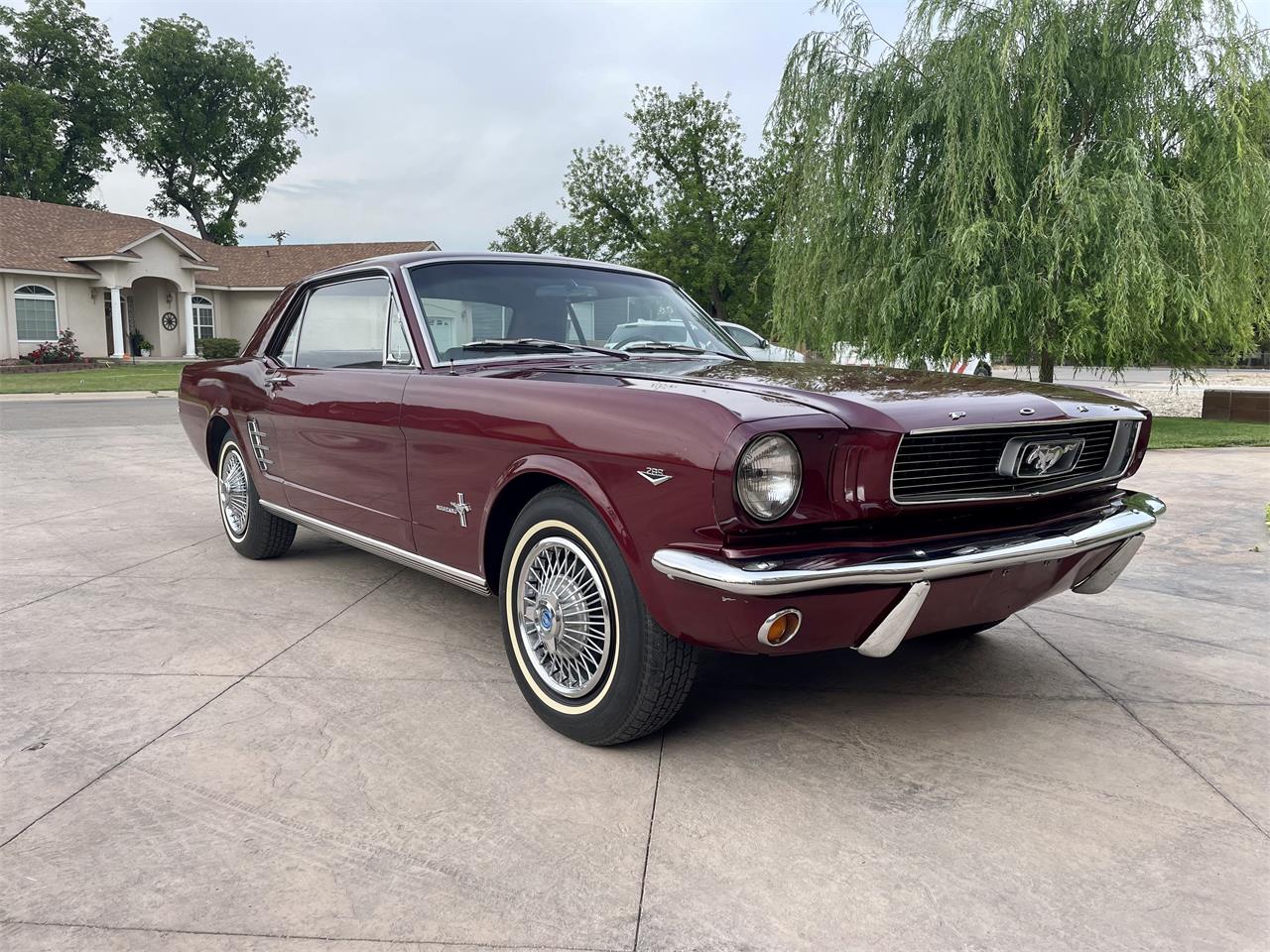 Ford-Mustang-1966-Burgundy-Burgundy-17