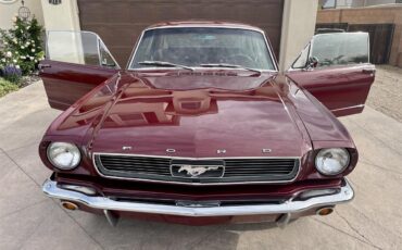 Ford-Mustang-1966-Burgundy-Burgundy-18