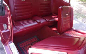 Ford-Mustang-1966-Burgundy-Burgundy-7