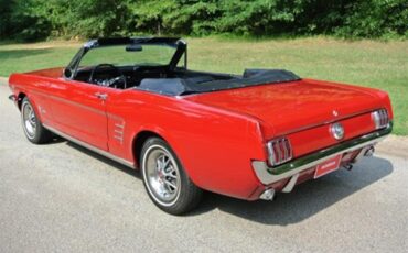 Ford-Mustang-1966-Candy-Apple-Red-Black-17