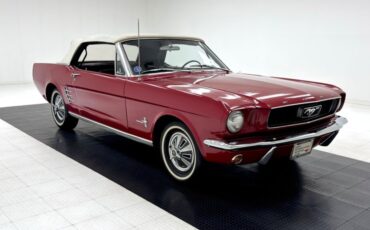 Ford-Mustang-1966-Candy-Apple-Red-Black-18