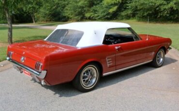 Ford-Mustang-1966-Candy-Apple-Red-Black-23
