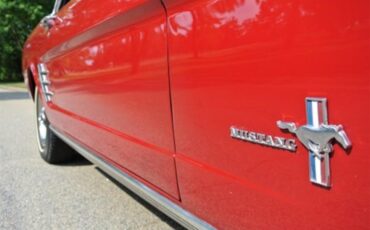 Ford-Mustang-1966-Candy-Apple-Red-Black-26