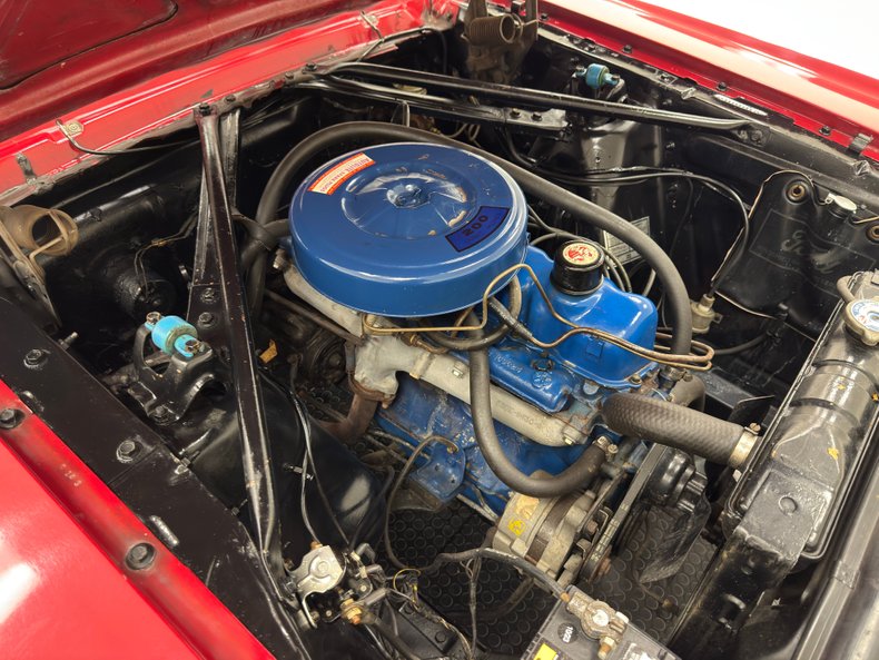 Ford-Mustang-1966-Candy-Apple-Red-Black-30