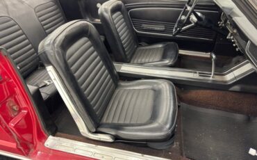 Ford-Mustang-1966-Candy-Apple-Red-Black-36