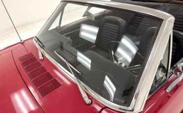 Ford-Mustang-1966-Candy-Apple-Red-Black-45