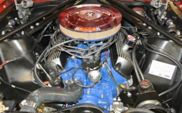 Ford-Mustang-1966-Candy-Apple-Red-Black-48