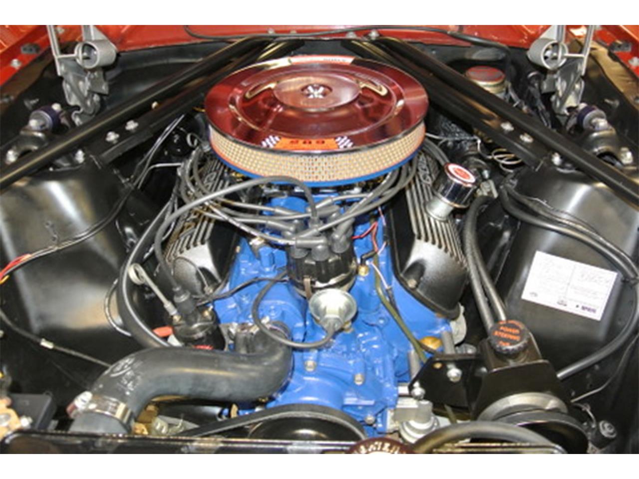 Ford-Mustang-1966-Candy-Apple-Red-Black-48