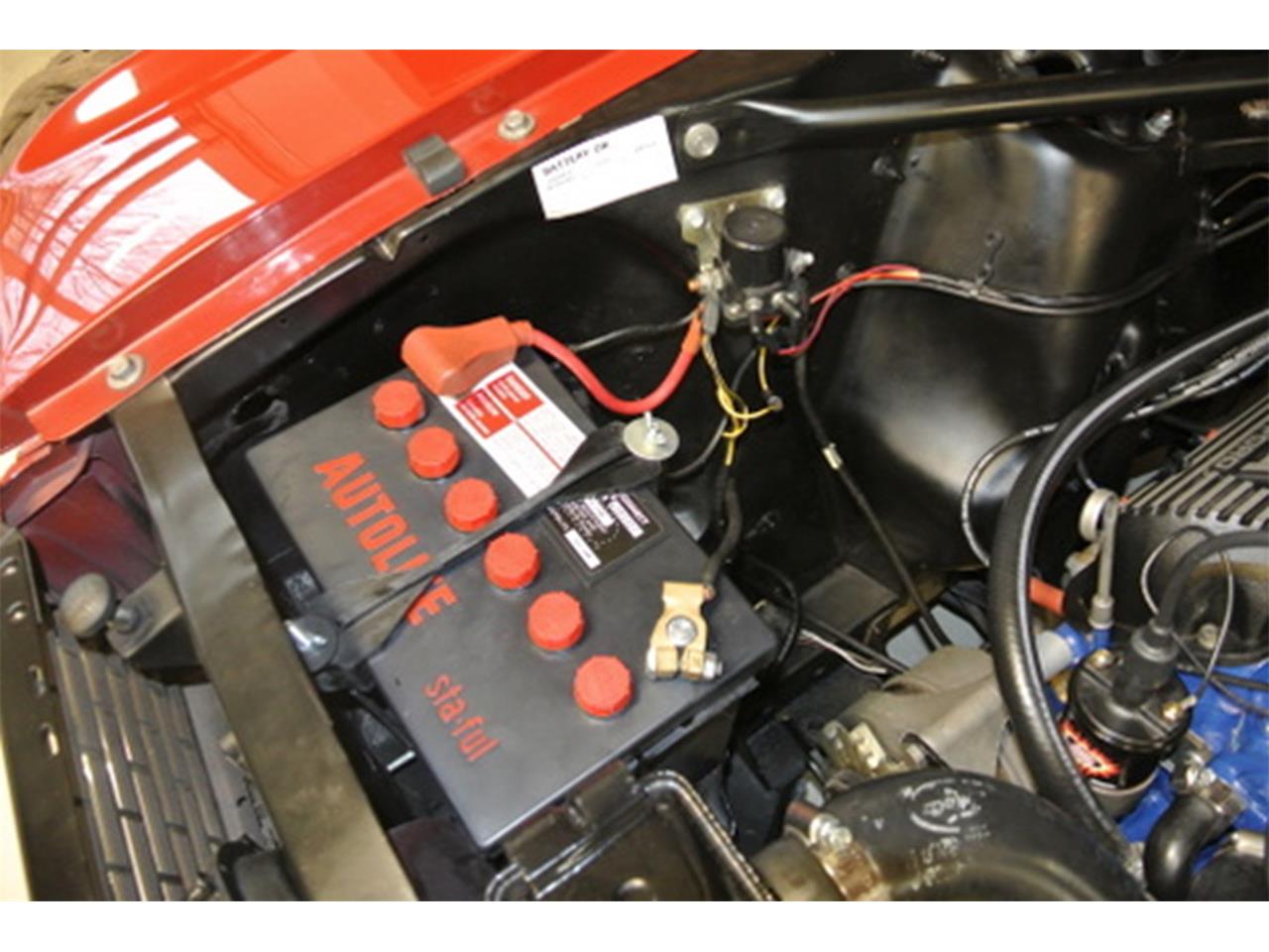 Ford-Mustang-1966-Candy-Apple-Red-Black-6