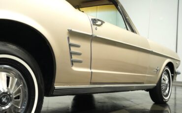 Ford-Mustang-1966-Champagne-Maroon-10