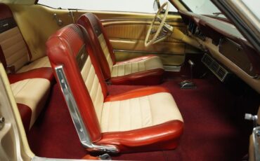 Ford-Mustang-1966-Champagne-Maroon-17