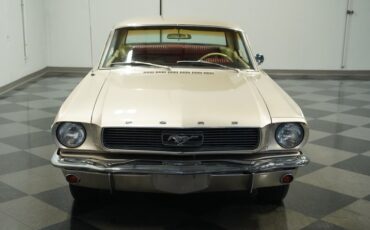 Ford-Mustang-1966-Champagne-Maroon-37