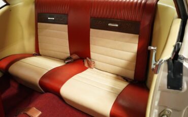 Ford-Mustang-1966-Champagne-Maroon-45
