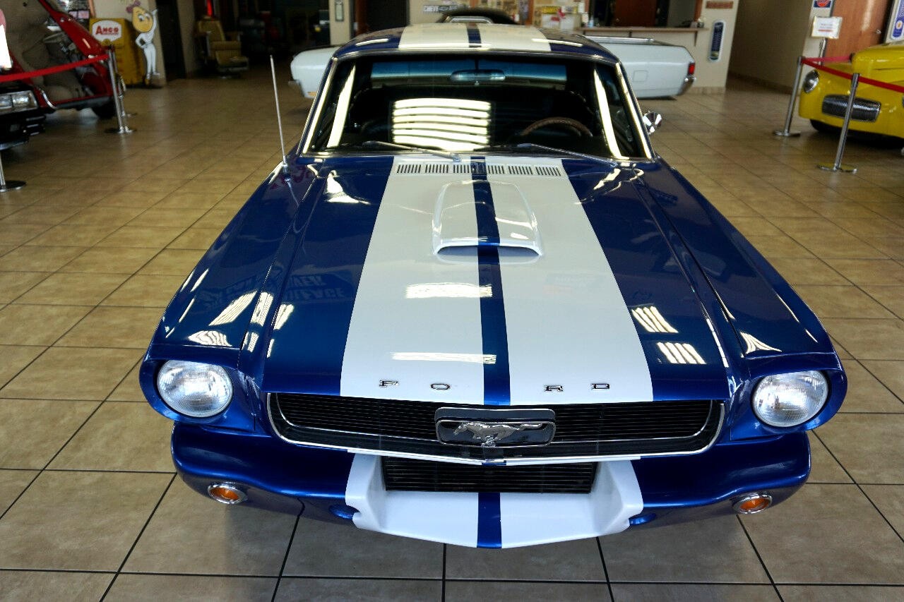 Ford-Mustang-1966-Classic-Car-12