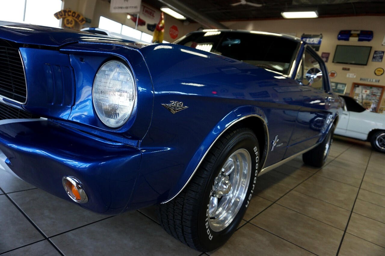 Ford-Mustang-1966-Classic-Car-16