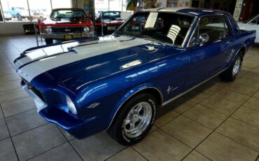 Ford-Mustang-1966-Classic-Car-2