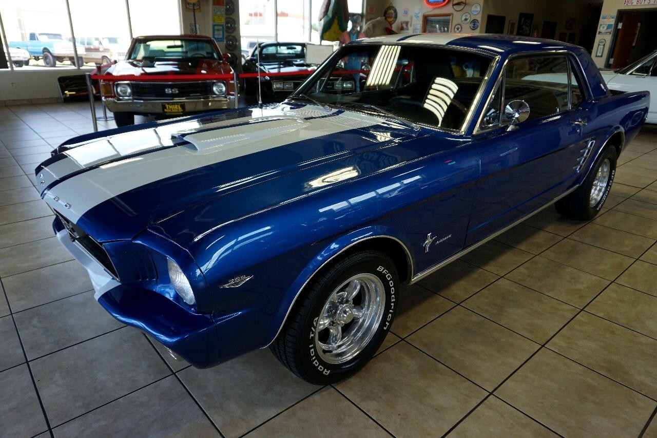 Ford-Mustang-1966-Classic-Car-2