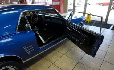 Ford-Mustang-1966-Classic-Car-24
