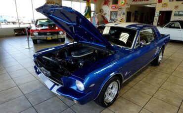 Ford-Mustang-1966-Classic-Car-32