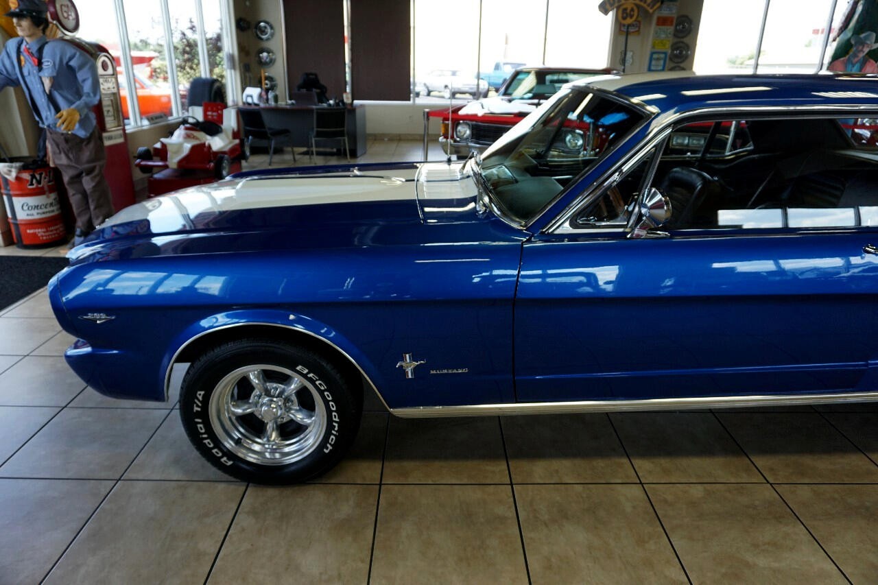 Ford-Mustang-1966-Classic-Car-38