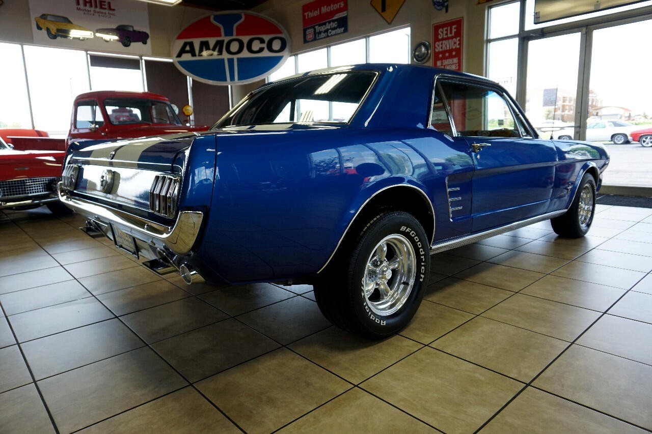 Ford-Mustang-1966-Classic-Car-8
