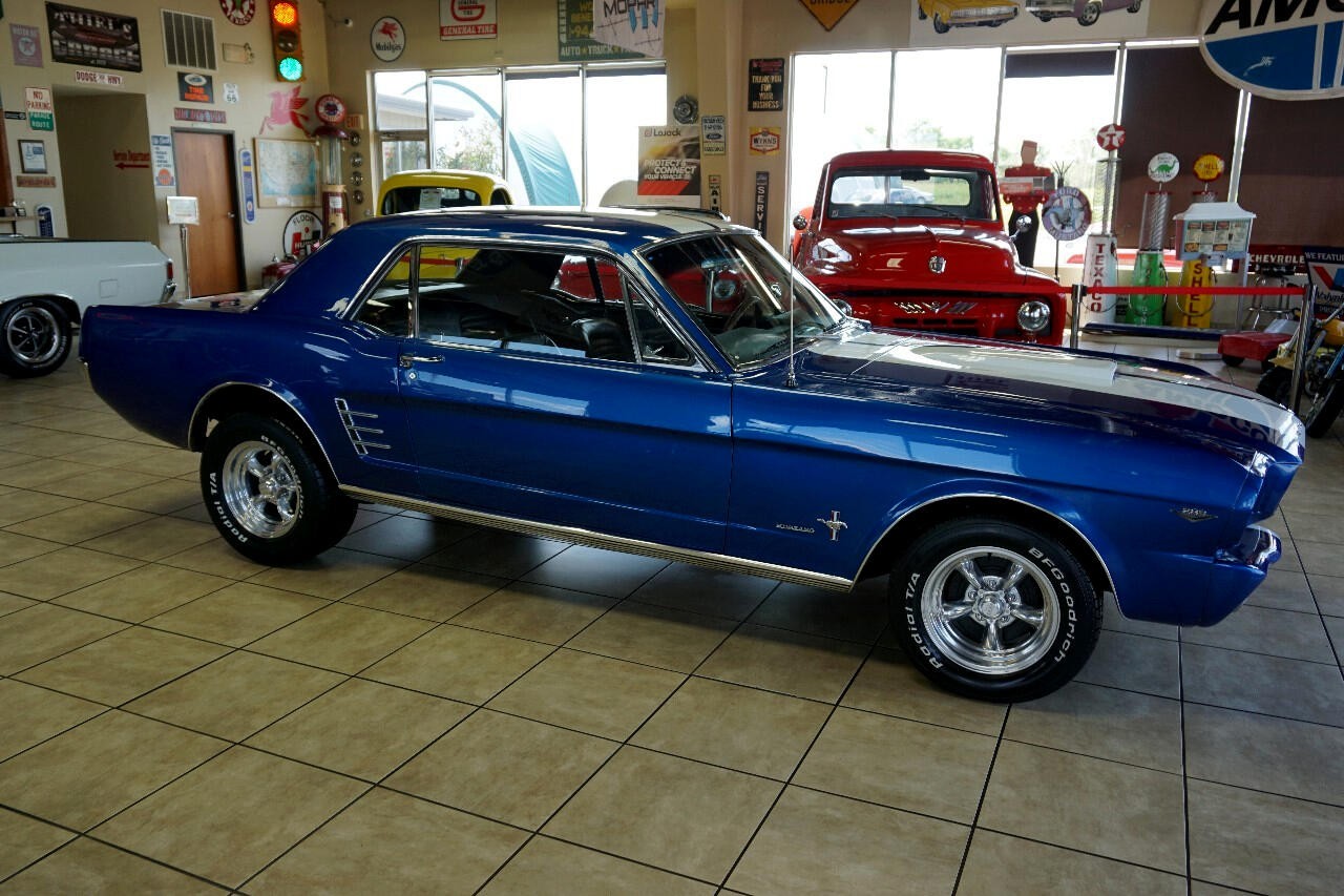 Ford-Mustang-1966-Classic-Car-9