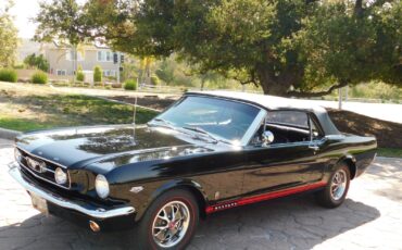 Ford-Mustang-1966-Convertible-25