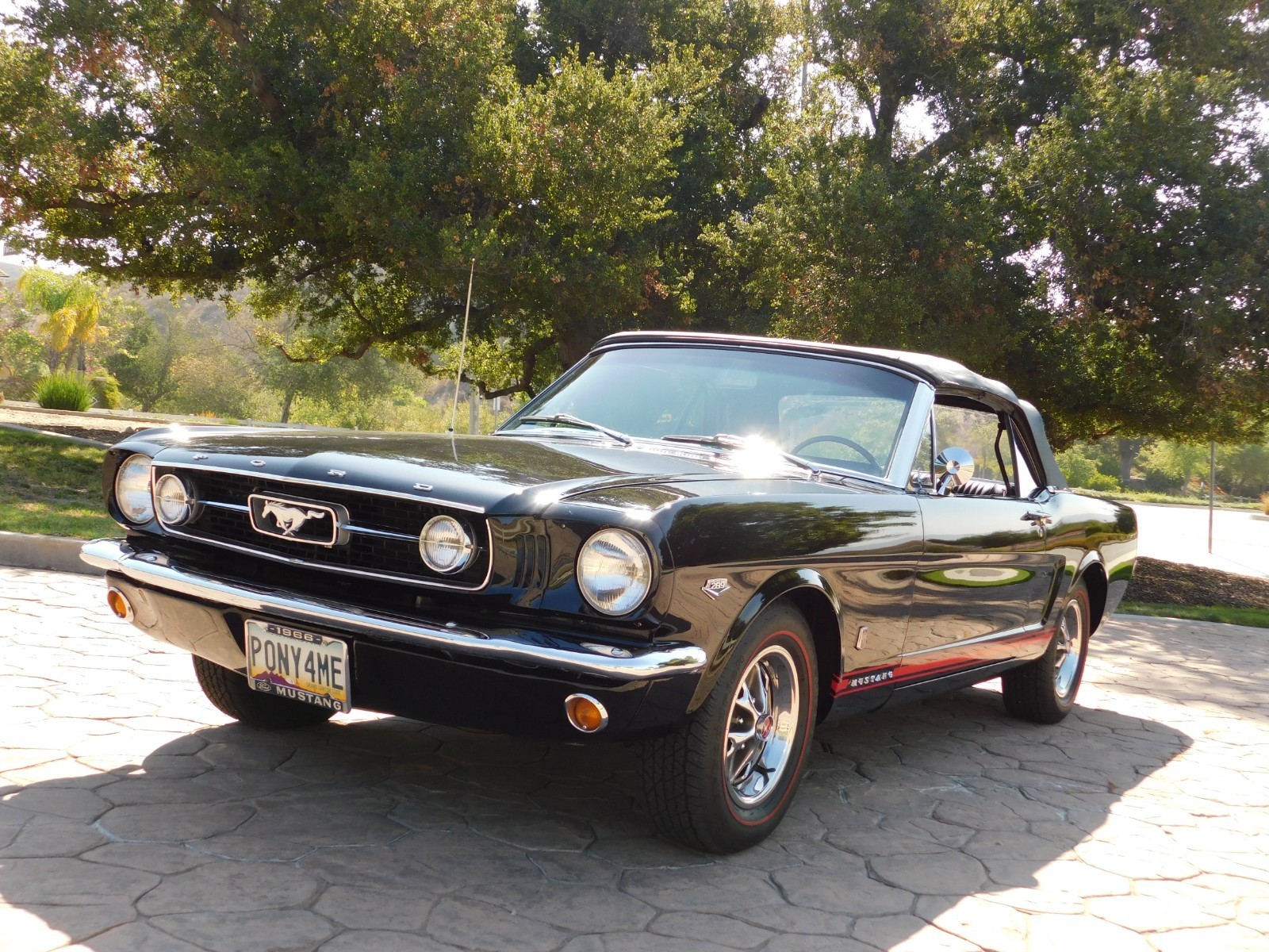Ford-Mustang-1966-Convertible-27