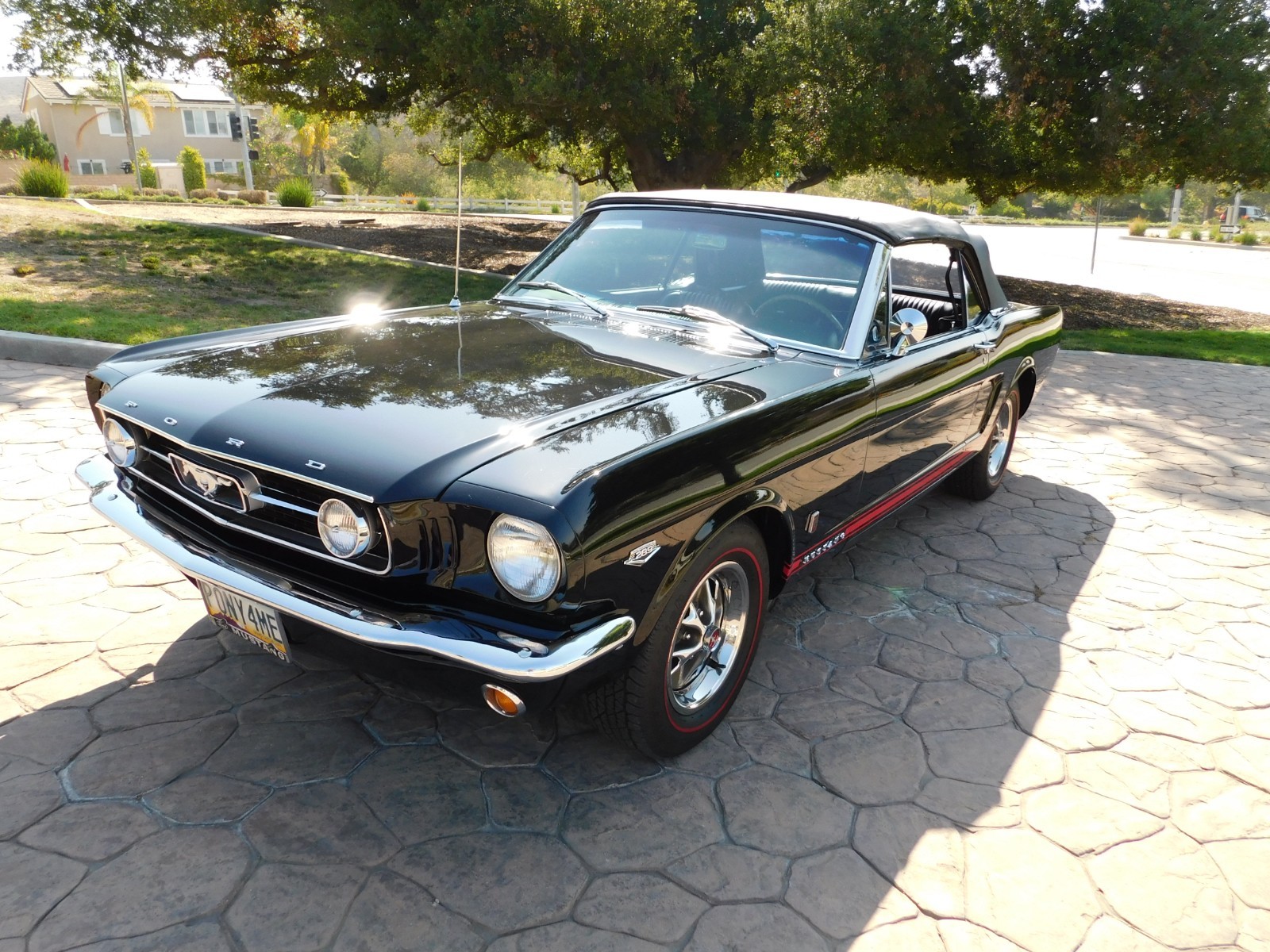 Ford-Mustang-1966-Convertible