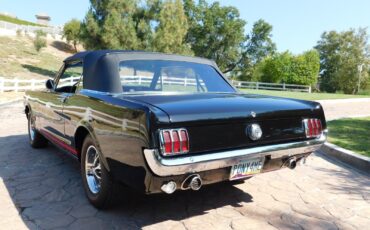 Ford-Mustang-1966-Convertible-8