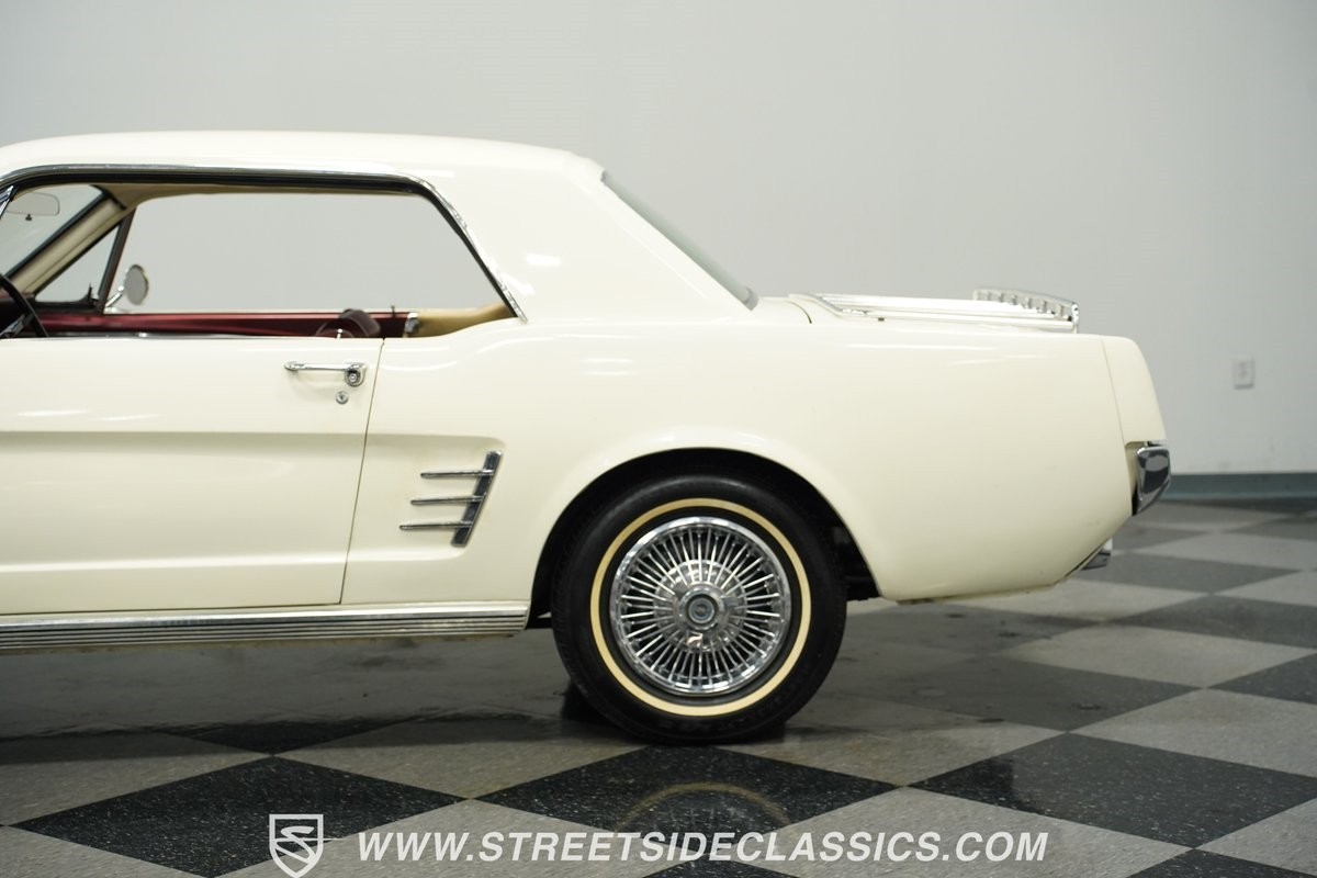 Ford-Mustang-1966-Coupe-23