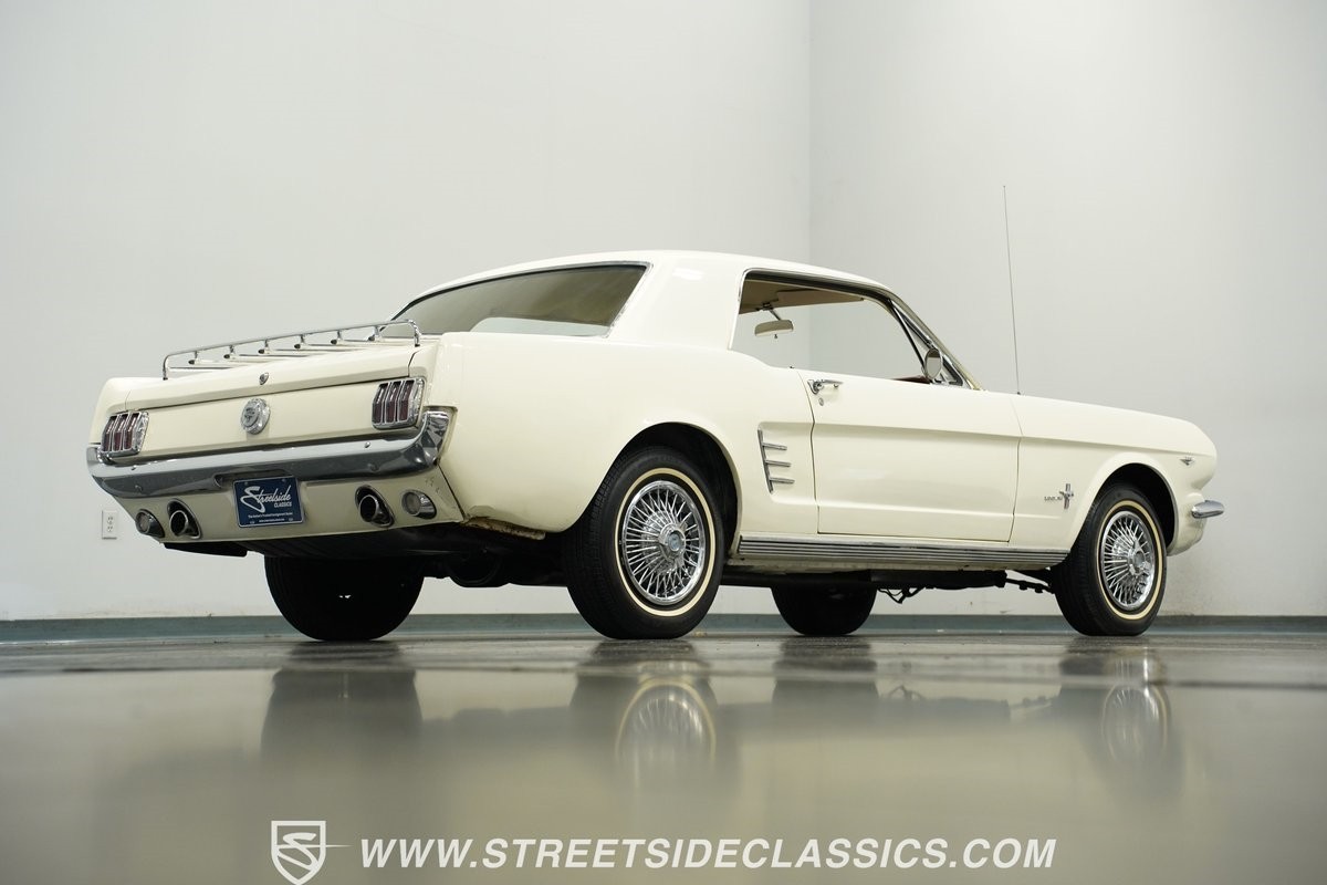 Ford-Mustang-1966-Coupe-26