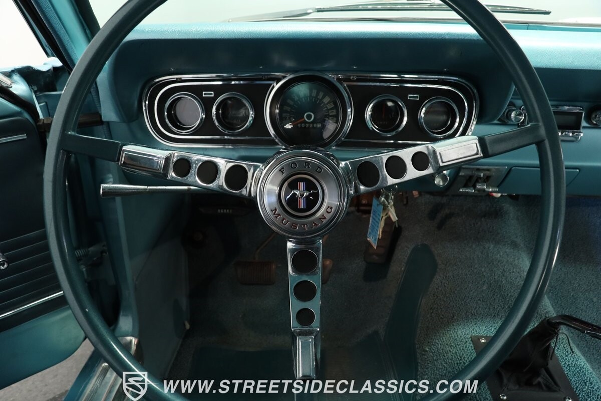 Ford-Mustang-1966-Coupe-35