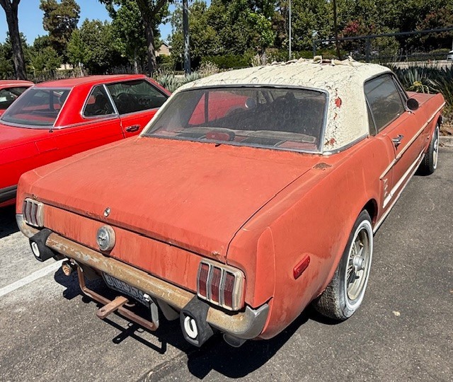 Ford-Mustang-1966-Coupe-5