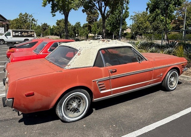 Ford-Mustang-1966-Coupe-6