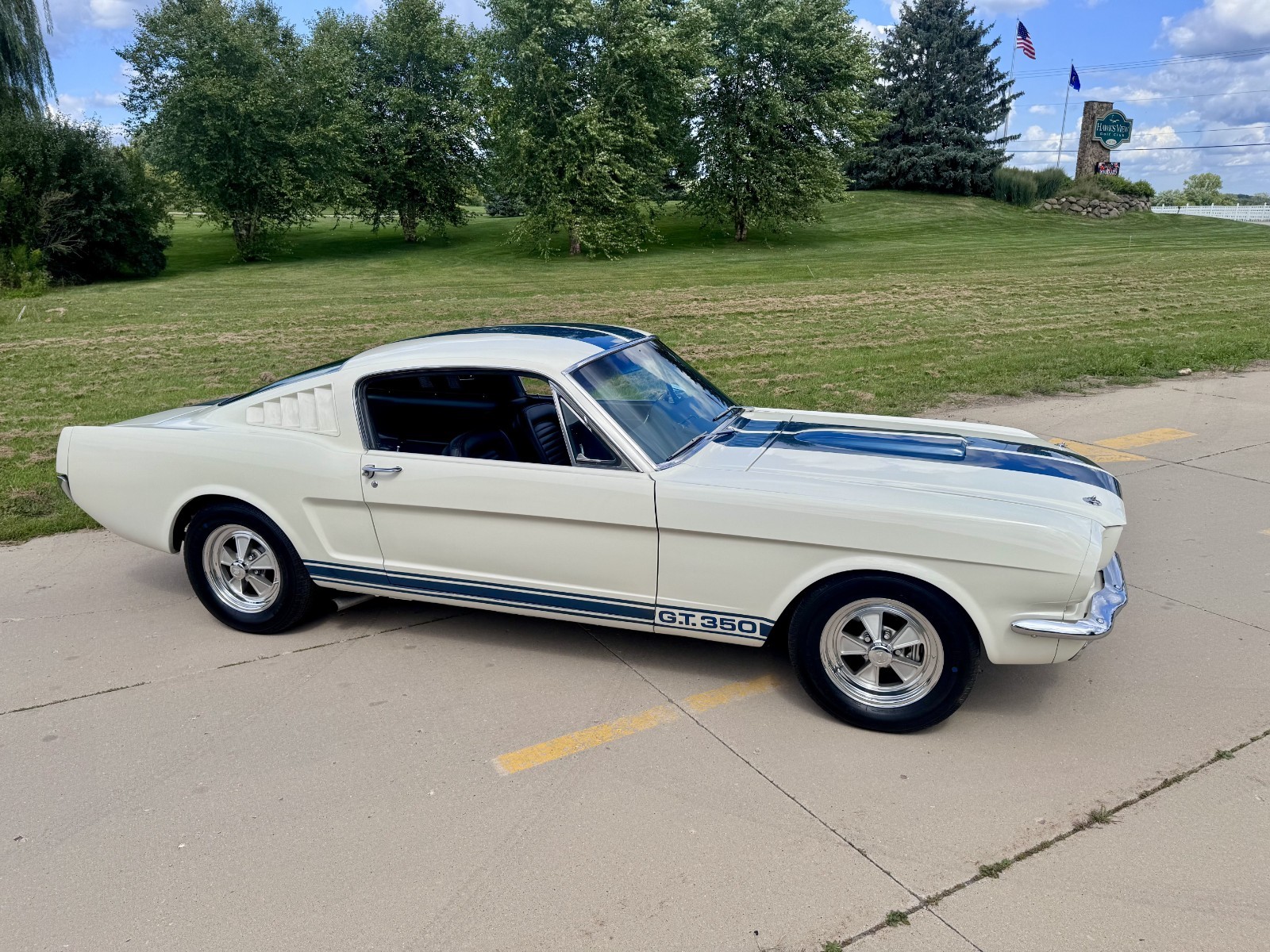 Ford-Mustang-1966-Fastback-10