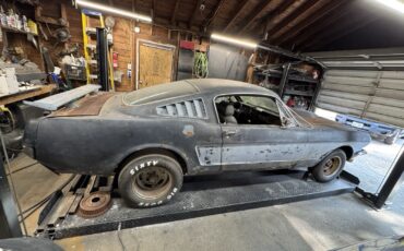 Ford-Mustang-1966-Fastback-3