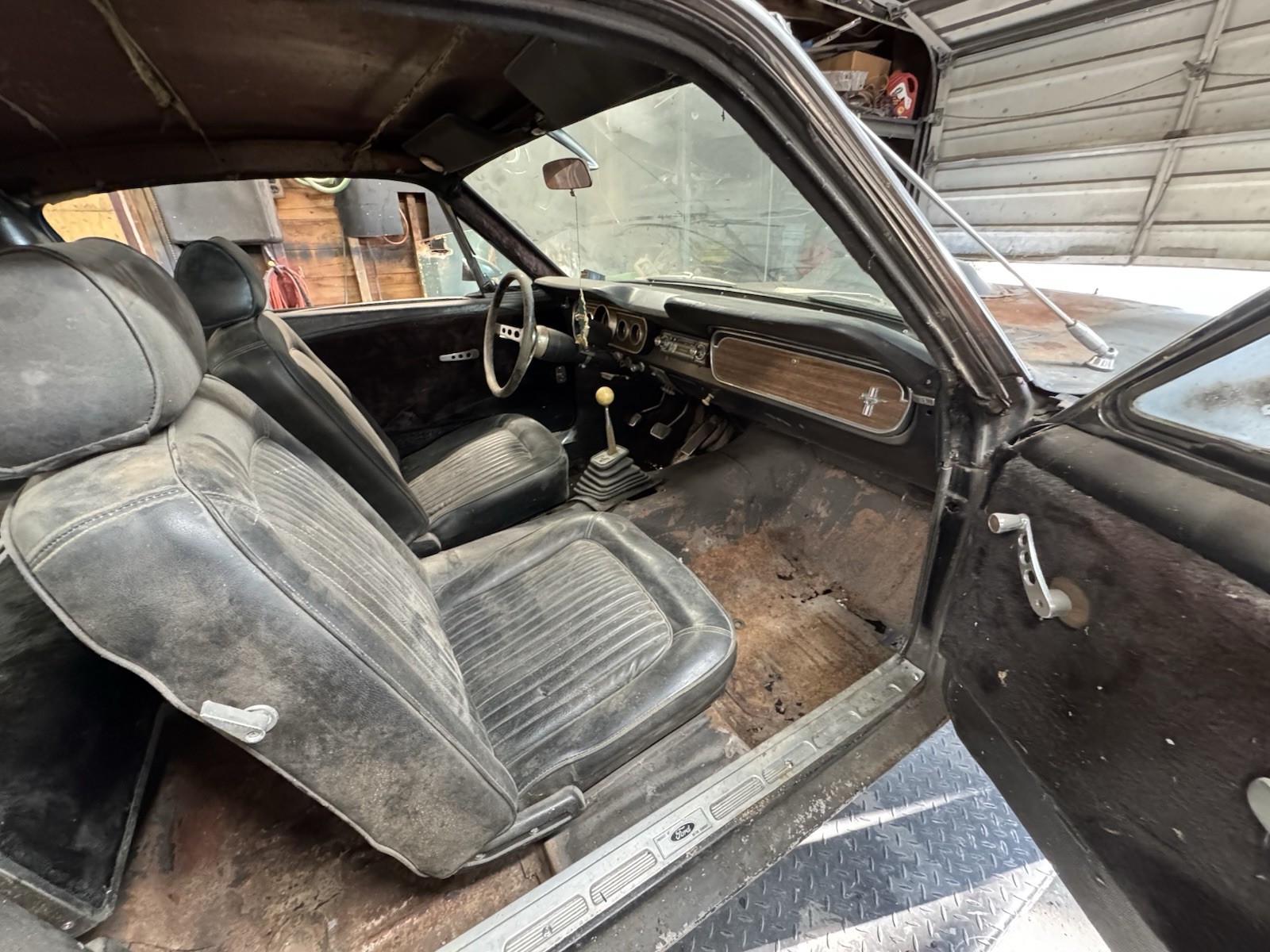 Ford-Mustang-1966-Fastback-8