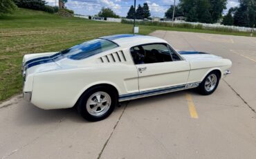 Ford-Mustang-1966-Fastback-8